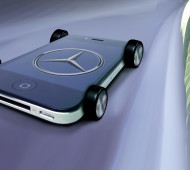 Mercedes verleiht dem iPhone Flügel - Pardon - Räder