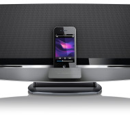 Philips DCW 8010 dockt iDevices, spricht Airplay und verarbeitet CDs sowie USB-Medien