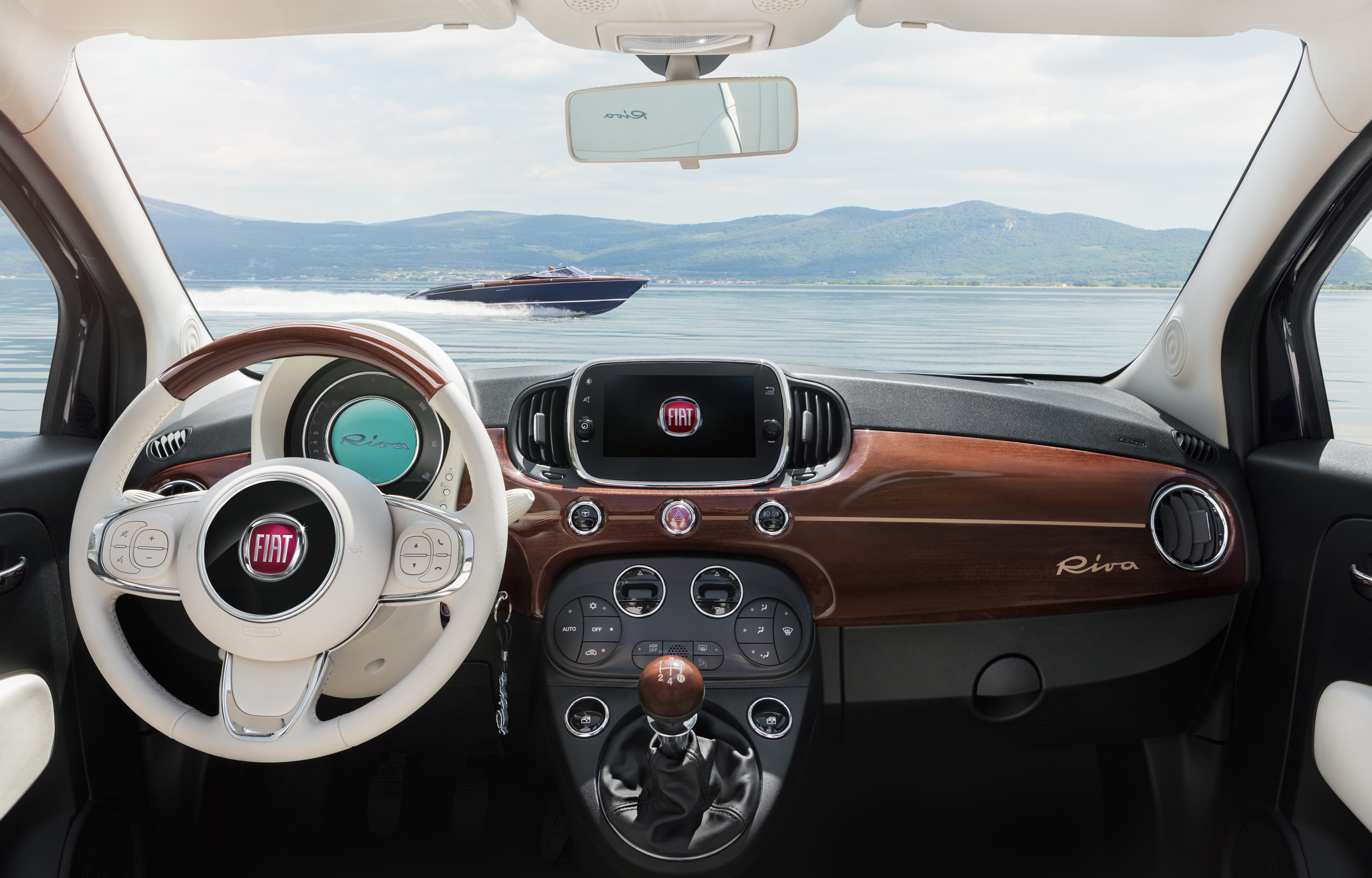 Fiat 500 Riva - Mahagoni und Ahornholz als Reminiszenz an die Kultboote