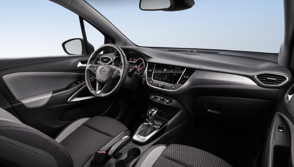 Unaufgeregt, übersichtlich und mit viel hilfreicher Elektronik: Das Interieur des Opel Crossland X